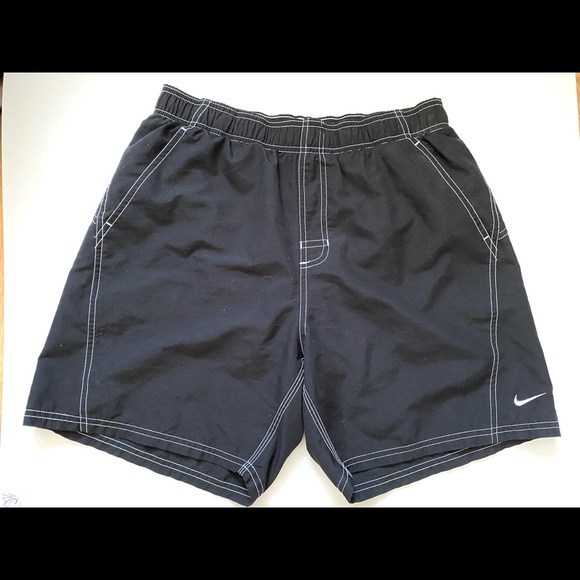 Nike short - Picture 1 of 2